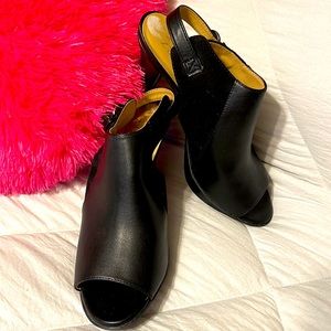 Naturalizer Open-toe